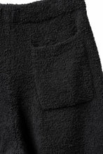 画像をギャラリービューアに読み込む, mastermind WORLD EASY JODHPURS PANTS / SOFTY BOA FLEECE (BLACK x CHARCOAL)