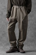 Load image into Gallery viewer, Ten c MULTI POCKET SNAP SWEAT PANTS / GARMENT DYED (ASH GRAY)