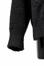 Load image into Gallery viewer, mastermind WORLD ZIP HOODIE PARKA / SOFTY BOA FLEECE (BLACK x WHITE)