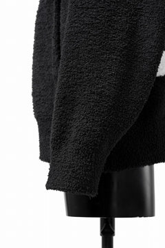 Load image into Gallery viewer, mastermind WORLD ZIP HOODIE PARKA / SOFTY BOA FLEECE (BLACK x WHITE)