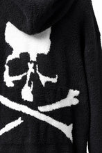 Load image into Gallery viewer, mastermind WORLD ZIP HOODIE PARKA / SOFTY BOA FLEECE (BLACK x WHITE)
