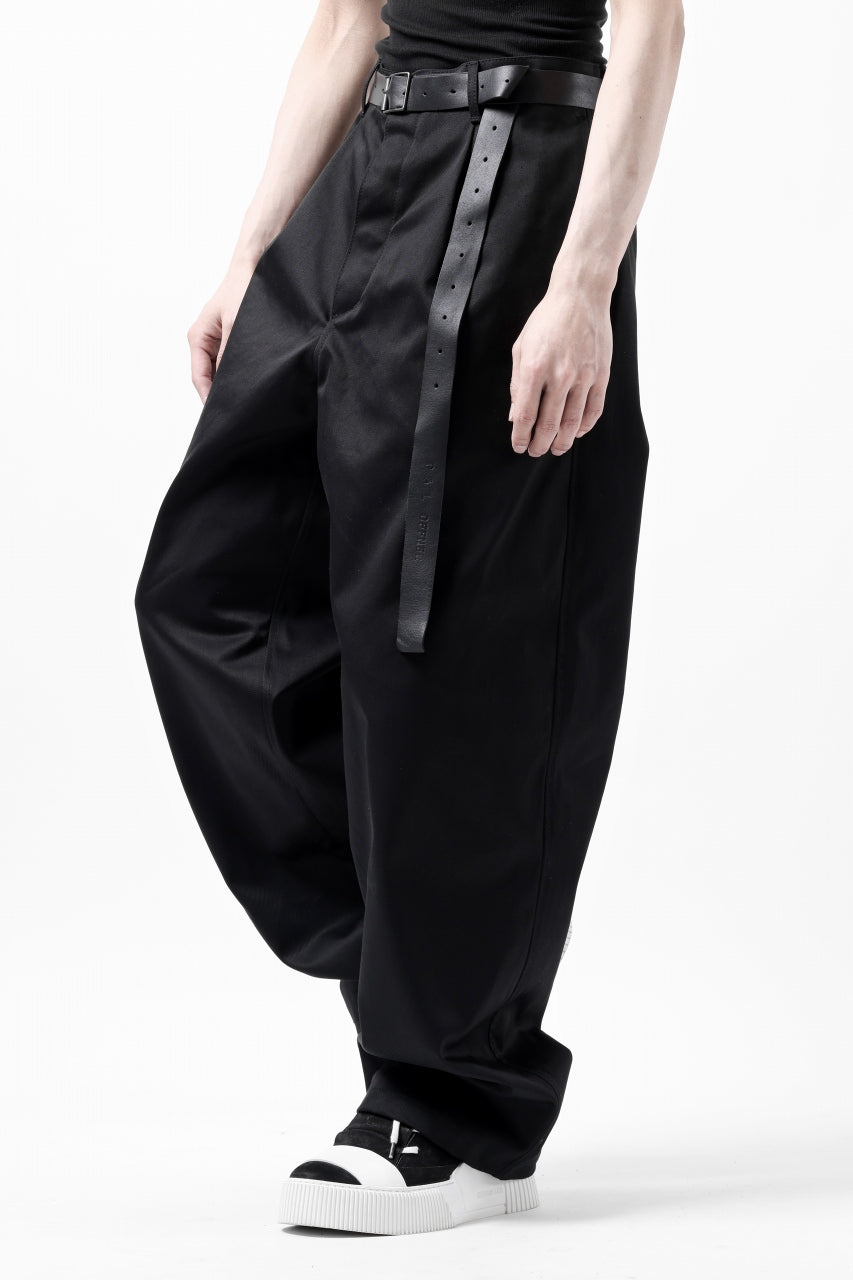 画像をギャラリービューアに読み込む, ISAMU KATAYAMA BACKLASH TUCK WIDE PANTS / HIGH DENSITY CHINO CLOTH (BLACK)