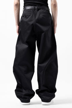 画像をギャラリービューアに読み込む, ISAMU KATAYAMA BACKLASH TUCK WIDE PANTS / HIGH DENSITY CHINO CLOTH (BLACK)