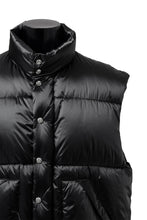 画像をギャラリービューアに読み込む, mastermind WORLD HIGH NECK DOWN VEST / KAWADA DOWN® (BLACK)