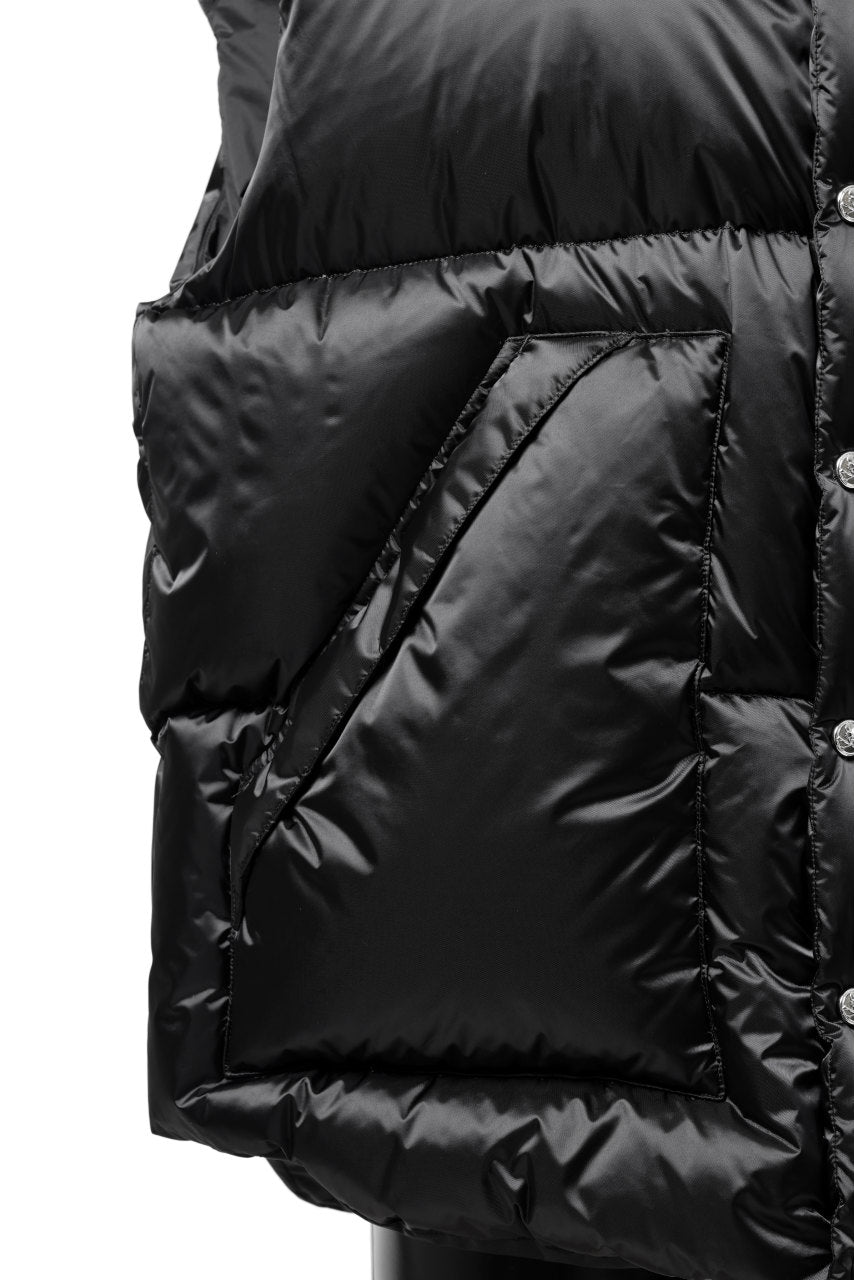 画像をギャラリービューアに読み込む, mastermind WORLD HIGH NECK DOWN VEST / KAWADA DOWN® (BLACK)