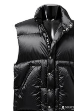 画像をギャラリービューアに読み込む, mastermind WORLD HIGH NECK DOWN VEST / KAWADA DOWN® (BLACK)