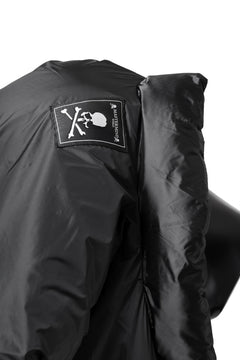 画像をギャラリービューアに読み込む, mastermind WORLD HIGH NECK DOWN VEST / KAWADA DOWN® (BLACK)