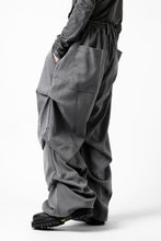 画像をギャラリービューアに読み込む, A.F ARTEFACT EXTREME WIDE BAGGY PANTS / SERGE TWILL (L.GREY)