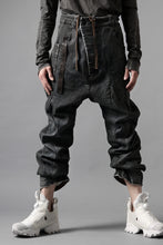 画像をギャラリービューアに読み込む, BORIS BIDJAN SABERI CROPPED TROUSER / VINYL PROCESSED & NICKEL PRESSED & ACID DYED "P15.4 CUSTOM BF-FKU10002" (DIRTY ACID DENIM)