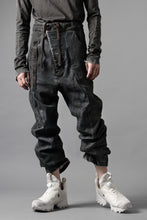 画像をギャラリービューアに読み込む, BORIS BIDJAN SABERI CROPPED TROUSER / VINYL PROCESSED & NICKEL PRESSED & ACID DYED "P15.4 CUSTOM BF-FKU10002" (DIRTY ACID DENIM)
