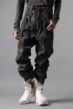画像をギャラリービューアに読み込む, BORIS BIDJAN SABERI CROPPED TROUSER / VINYL PROCESSED & NICKEL PRESSED & ACID DYED "P15.4 CUSTOM BF-FKU10002" (DIRTY ACID DENIM)