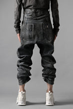 画像をギャラリービューアに読み込む, BORIS BIDJAN SABERI CROPPED TROUSER / VINYL PROCESSED & NICKEL PRESSED & ACID DYED "P15.4 CUSTOM BF-FKU10002" (DIRTY ACID DENIM)