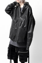 画像をギャラリービューアに読み込む, A.F ARTEFACT SNAPPED COCOON SHIRT-JACKET / SOFT GOAT LEATHER (BLACK)