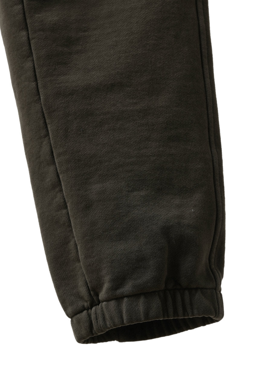 Load image into Gallery viewer, Ten c MULTI POCKET SNAP SWEAT PANTS / GARMENT DYED (DARK OLIVE)