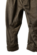 画像をギャラリービューアに読み込む, Aleksandr Manamis Corduroy Panel Pant (BROWN)