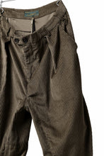 画像をギャラリービューアに読み込む, Aleksandr Manamis Corduroy Panel Pant (BROWN)