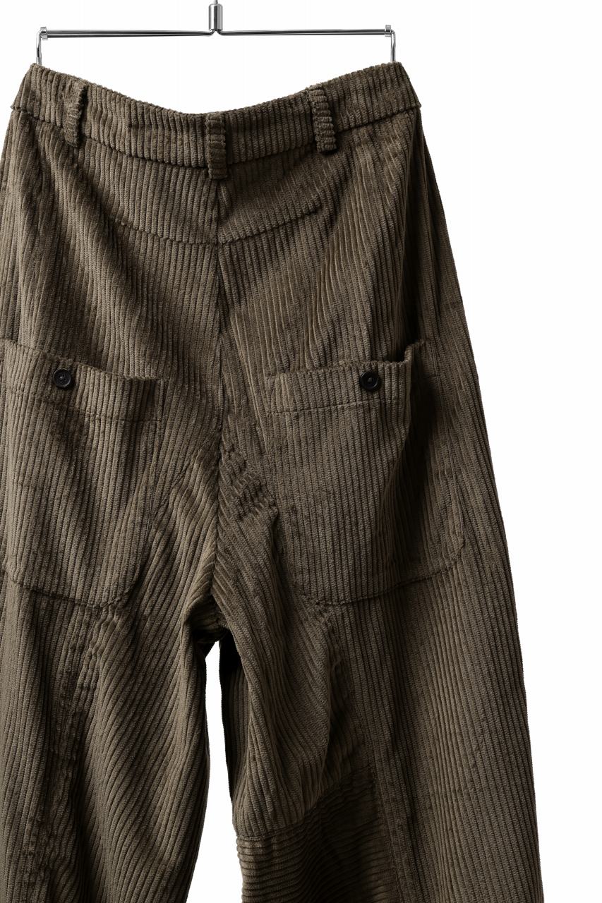 画像をギャラリービューアに読み込む, Aleksandr Manamis Corduroy Panel Pant (BROWN)