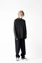 画像をギャラリービューアに読み込む, CAPERTICA BINDER TURTLE NECK TOP / SUPER 140s WASHABLE WOOL DC-JERSEY (DARKNESS)