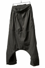 画像をギャラリービューアに読み込む, Aleksandr Manamis A Shape Ruffle Edge Pant (STRIPES)