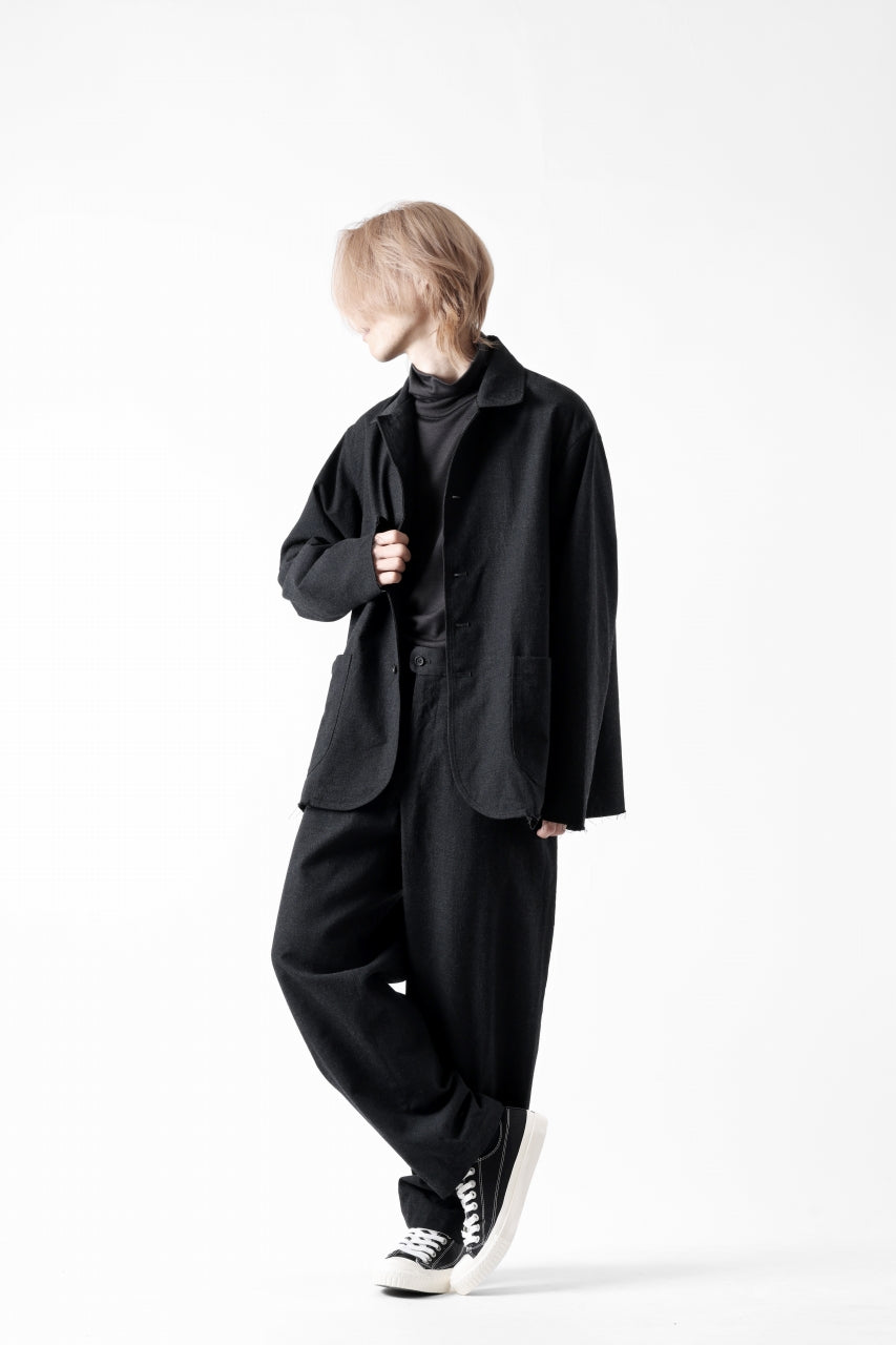 画像をギャラリービューアに読み込む, CAPERTICA SEAMLESS TROUSERS / WASHABLE WOOL GABARDINE (BLACK GRAY)