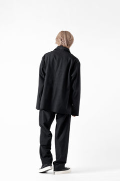 画像をギャラリービューアに読み込む, CAPERTICA SEAMLESS TROUSERS / WASHABLE WOOL GABARDINE (BLACK GRAY)