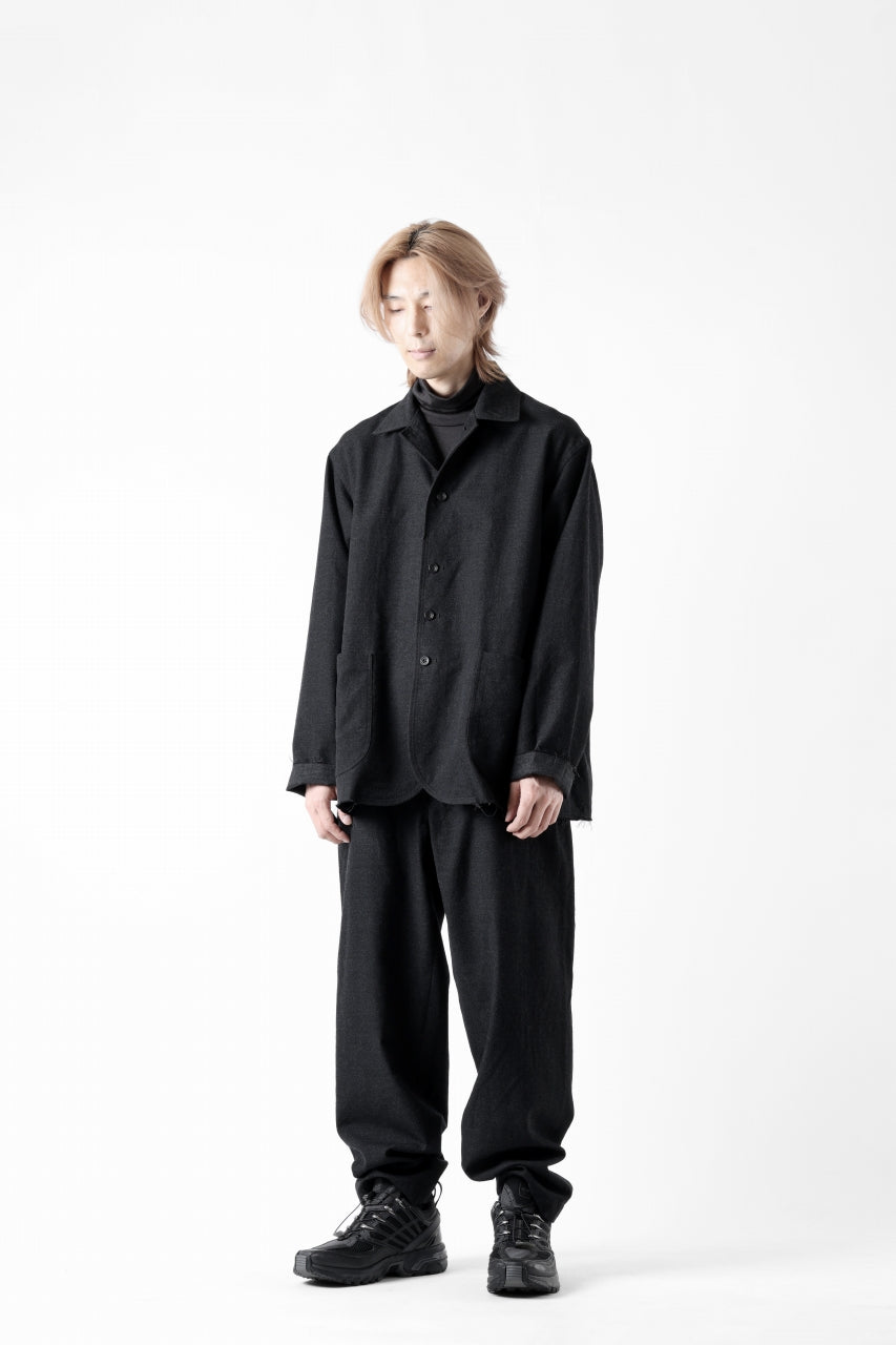 画像をギャラリービューアに読み込む, CAPERTICA SEAMLESS TROUSERS / WASHABLE WOOL GABARDINE (BLACK GRAY)