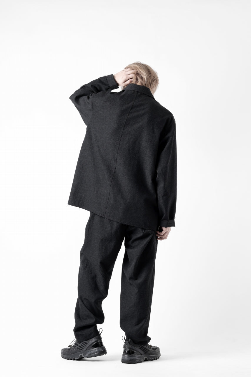 画像をギャラリービューアに読み込む, CAPERTICA SEAMLESS TROUSERS / WASHABLE WOOL GABARDINE (BLACK GRAY)