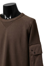 画像をギャラリービューアに読み込む, Ten c MULTI POCKET SNAP CREW SWEAT / GARMENT DYED (BROWN)