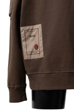 画像をギャラリービューアに読み込む, Ten c MULTI POCKET SNAP CREW SWEAT / GARMENT DYED (BROWN)