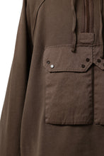 画像をギャラリービューアに読み込む, Ten c MULTI POCKET ZIP HOODIE / GARMENT DYED (BROWN)