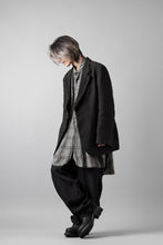 画像をギャラリービューアに読み込む, Y&#39;s for men 3 BUTTONS JACKET WITH DECORATIVE CLOTH / 40 LINEN (BLACK)