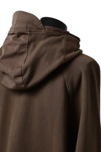 画像をギャラリービューアに読み込む, Ten c MULTI POCKET ZIP HOODIE / GARMENT DYED (BROWN)