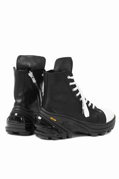 Load image into Gallery viewer, A.F ARTEFACT x Portaille LACE & BIAS ZIP ALEXANDER BOOTS / WAXED HORSE LEAHER (BLACK x WHITE)