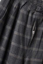 画像をギャラリービューアに読み込む, N/07 exclusive EASY WAIST TAPERED PANTS / T/R DOUBLE SIDE BRUSHED 2WAY STRETCH (CHECK)