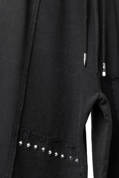 画像をギャラリービューアに読み込む, Feng Chen Wang PANELLED STRAIGHT SWEATPANTS (BLACK)