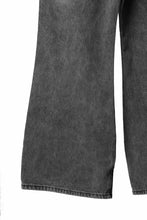 画像をギャラリービューアに読み込む, Feng Chen Wang CROSS WAISTBAND STRAIGHT LEG JEANS (BLACK)