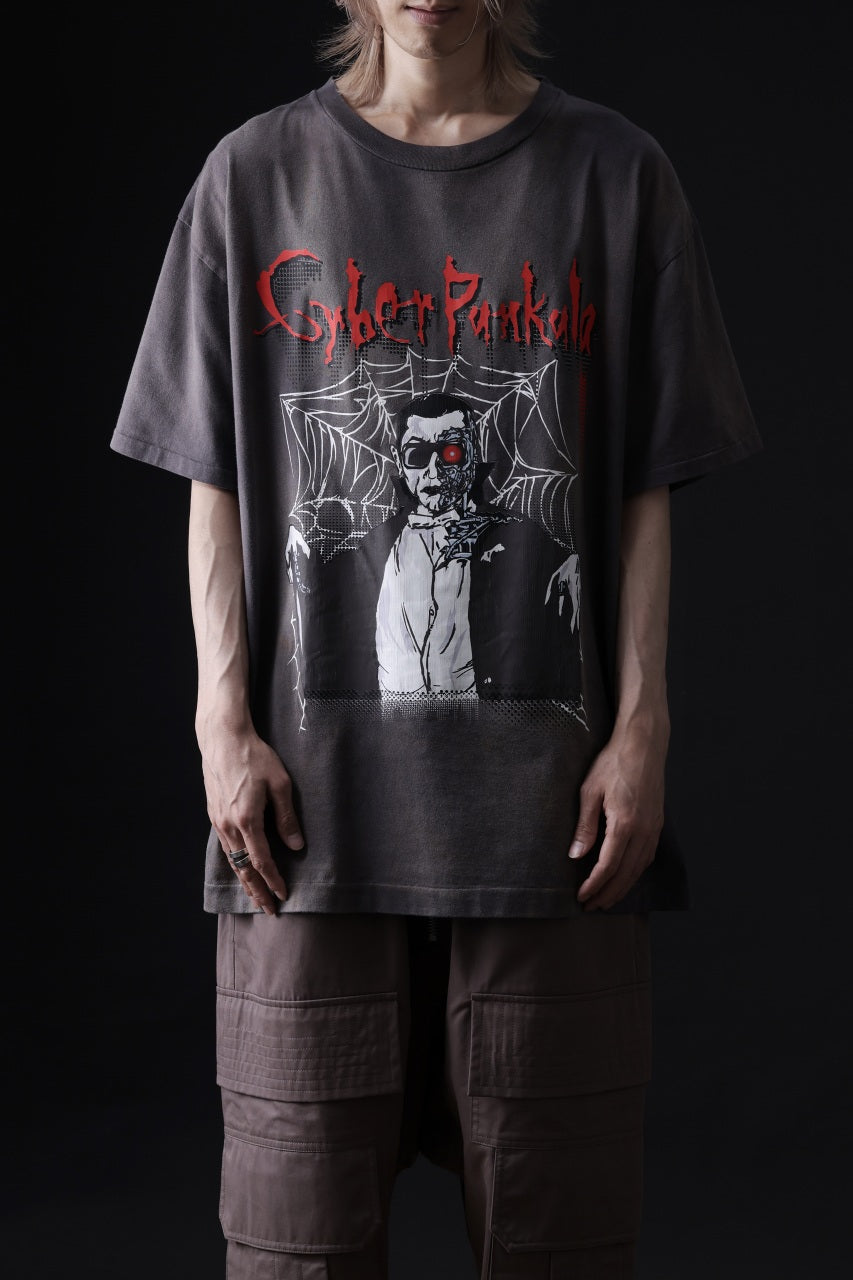 画像をギャラリービューアに読み込む, ZIG UR IDOL FADED & CRACKED SS TOPS - Cyber Punkula (VINTAGE GREY)