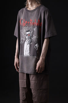 画像をギャラリービューアに読み込む, ZIG UR IDOL FADED &amp; CRACKED SS TOPS - Cyber Punkula (VINTAGE GREY)