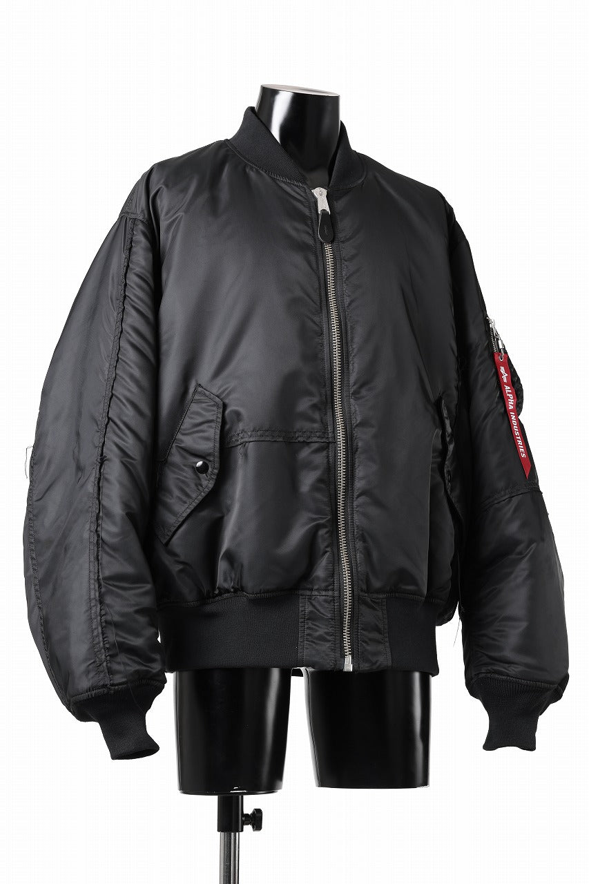 Load image into Gallery viewer, MASTERMIND WORLD x ALPHA INDUSTRIES RIVERSIBLE MA-1 JACKET (BLACK)
