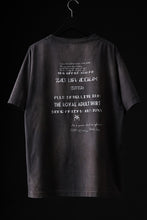 画像をギャラリービューアに読み込む, ZIG UR IDOL FADED & CRACKED SS TOPS - 666 (VINTAGE GREY)