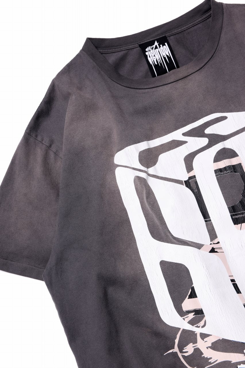 画像をギャラリービューアに読み込む, ZIG UR IDOL FADED & CRACKED SS TOPS - 666 (VINTAGE GREY)