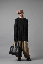 画像をギャラリービューアに読み込む, YUTA MATSUOKA circle pants / silk linen dobby stripe (camel)