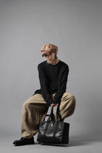 画像をギャラリービューアに読み込む, YUTA MATSUOKA circle pants / silk linen dobby stripe (camel)