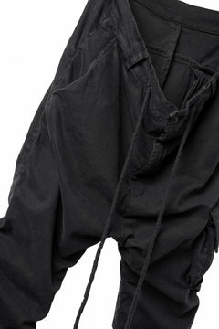 画像をギャラリービューアに読み込む, daub DYEING EASY CARGO GATHER PANTS / STRETCH DRILL PEACH HAND (BLACK)