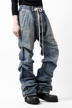 画像をギャラリービューアに読み込む, A.F ARTEFACT TUCK VOLUME BAGGY PANTS / FADED DENIM (INDIGO BLUE)