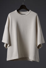 画像をギャラリービューアに読み込む, N/07 OVERSIZE TOP / RIBBED CARDBOARD KNIT JERSEY (IVORY)