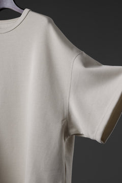 画像をギャラリービューアに読み込む, N/07 OVERSIZE TOP / RIBBED CARDBOARD KNIT JERSEY (IVORY)