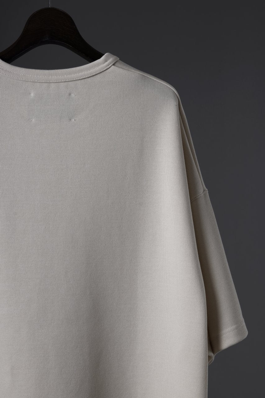 画像をギャラリービューアに読み込む, N/07 OVERSIZE TOP / RIBBED CARDBOARD KNIT JERSEY (IVORY)