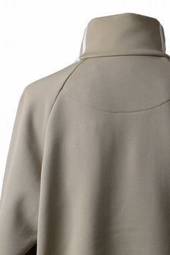 画像をギャラリービューアに読み込む, Y-3 Yohji Yamamoto THREE STRIPES TRACK JACKET (KHAKI x OFF WHITE)