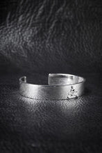 Load image into Gallery viewer, mastermind JAPAN BANGLE (SILVER)